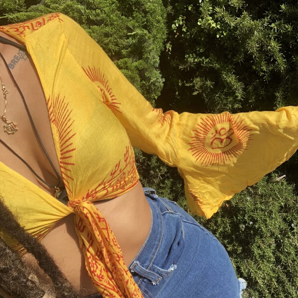 Boho Sunprint Tie-Front Crop Top - Yellow
